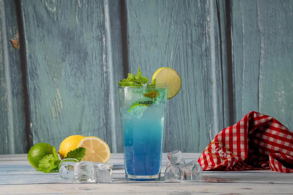 Blue Lagoon Mojito